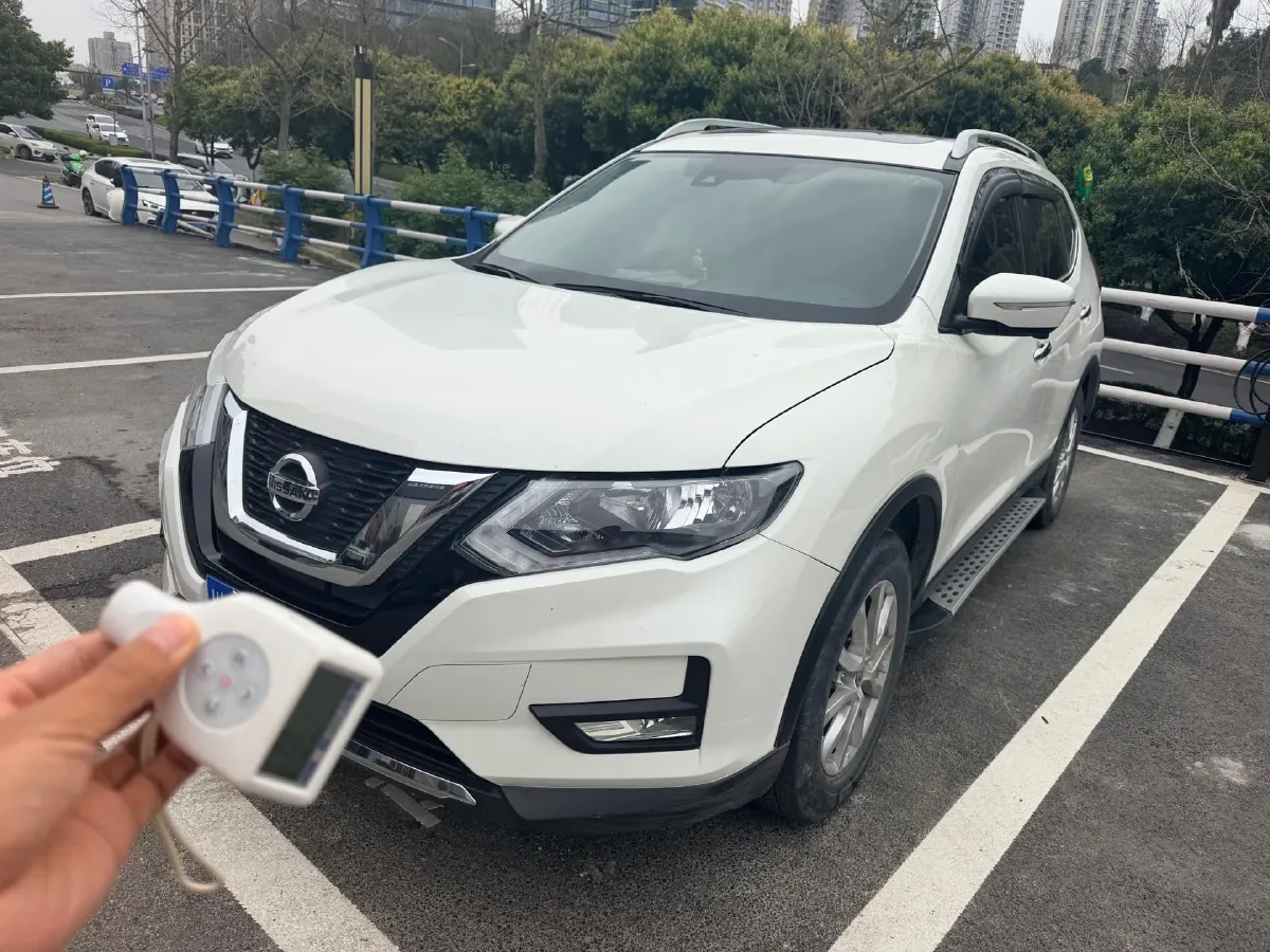 2022 Nissan X-Trail 2.0L 151HP L4 CVT,autocango,china used car exporter,china ev exporter,chinese used car exporter,chinese used ev exporter