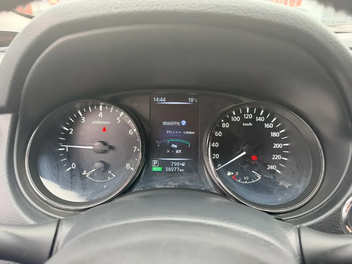 2022 Nissan X-Trail 2.0L 151HP L4 CVT,autocango,china used car exporter,china ev exporter,chinese used car exporter,chinese used ev exporter