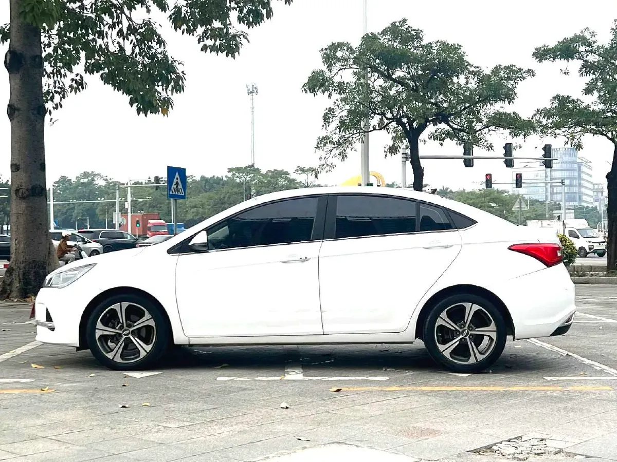 2019 Chery Arrizo 5 1.5L 116HP L4 5MT,autocango,china used car exporter,china ev exporter,chinese used car exporter,chinese used ev exporter