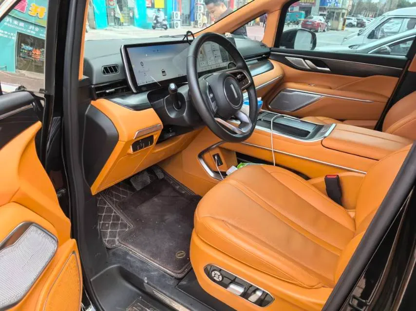 2024 Voyah ZhuiGuang 1.5T 136HP L4 PHEV 43KWH,autocango,china used car exporter,china ev exporter,chinese used car exporter,chinese used ev exporter