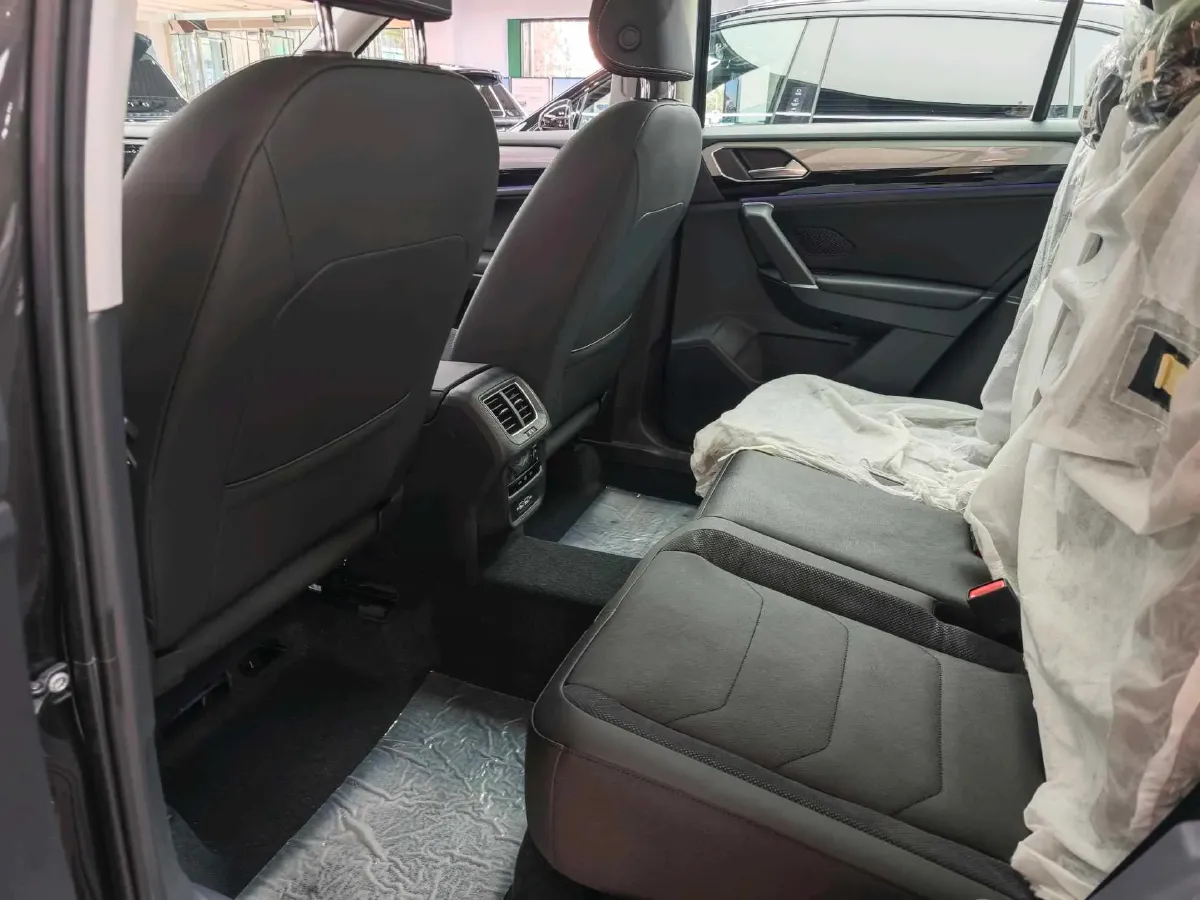 2020 Volkswagen Tayron 2.0T 186HP L4 7DCT,autocango,china used car exporter,china ev exporter,chinese used car exporter,chinese used ev exporter