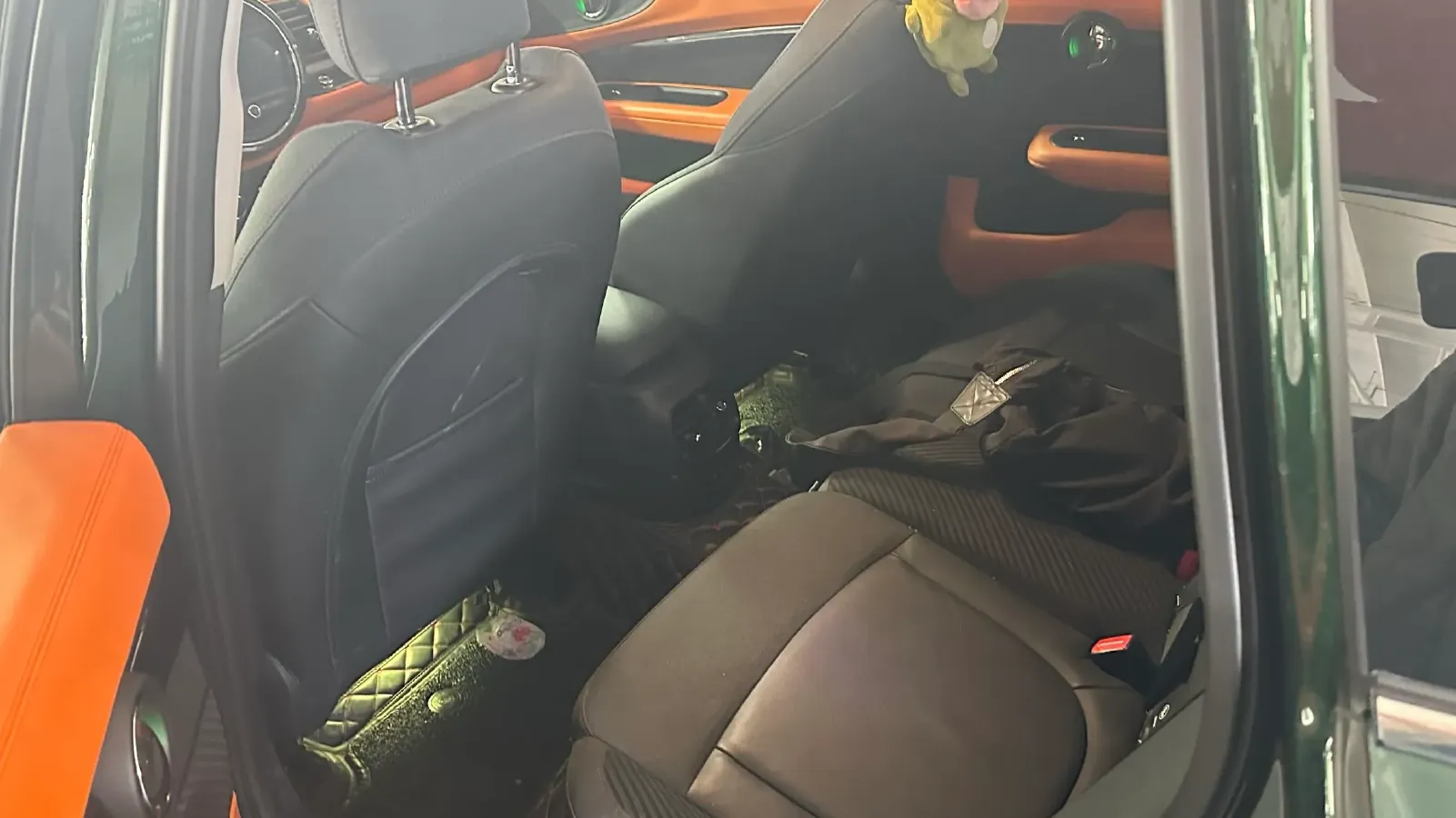 2018 Mercedes-Benz A Class 2.0T 211HP L4 7DCT,autocango,china used car exporter,china ev exporter,chinese used car exporter,chinese used ev exporter