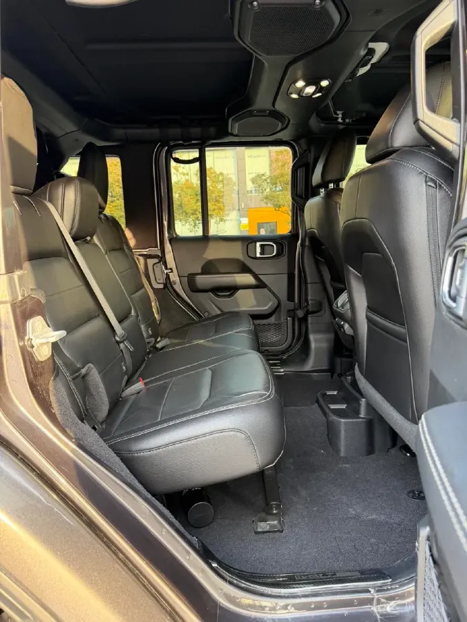 2021 Mercedes-Benz E Class 2.0T 258HP L4 9AT,autocango,china used car exporter,china ev exporter,chinese used car exporter,chinese used ev exporter