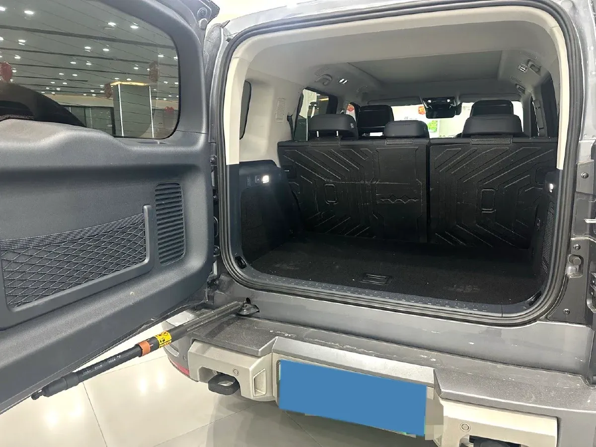 2025 FangChengBao Bao 5 1.5T 194HP L4 E-CVT PHEV 31.8KWH,autocango,china used car exporter,china ev exporter,chinese used car exporter,chinese used ev exporter