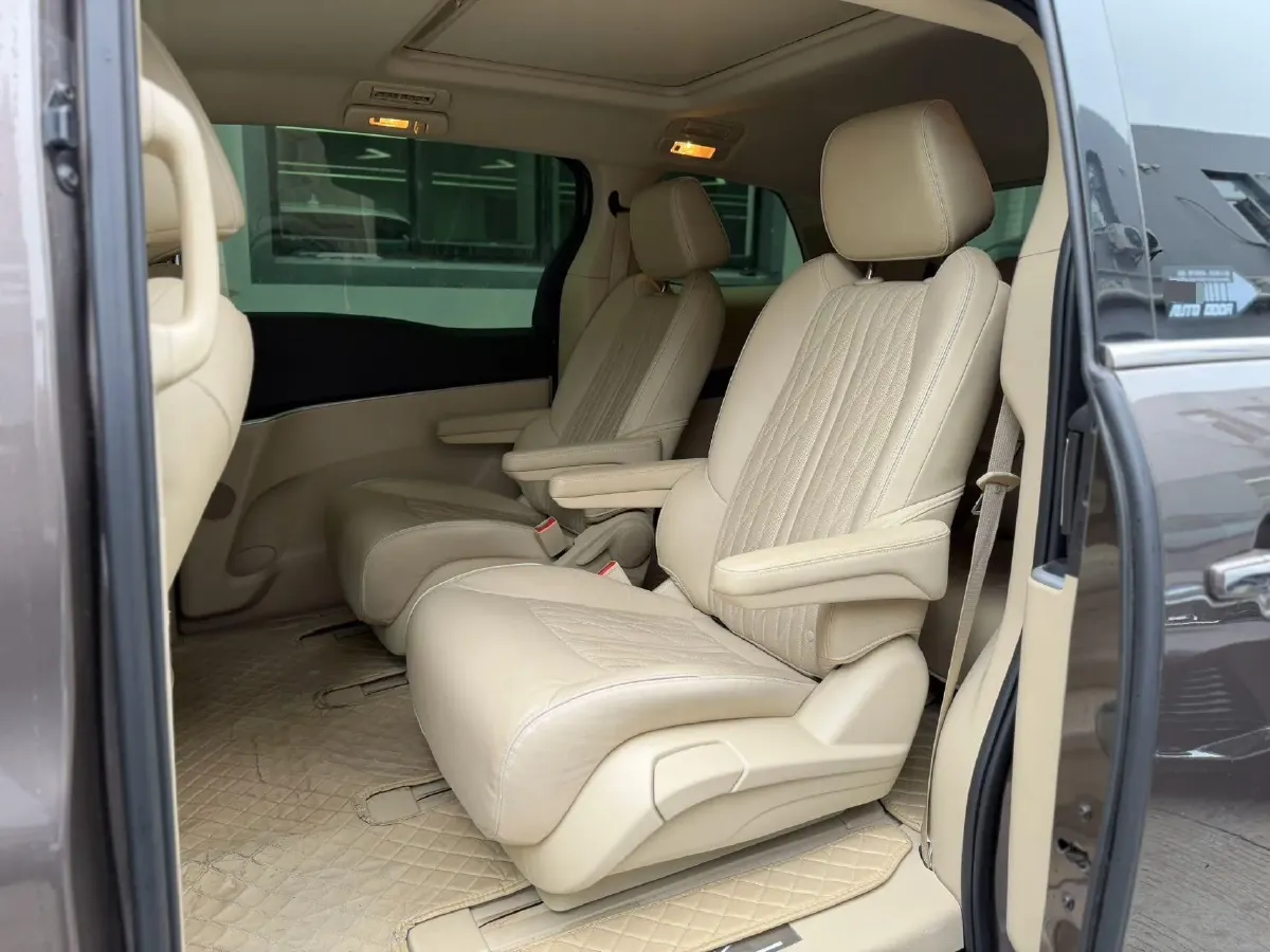 2023 Buick GL8 2.0T 237HP L4 9AT,autocango,china used car exporter,china ev exporter,chinese used car exporter,chinese used ev exporter