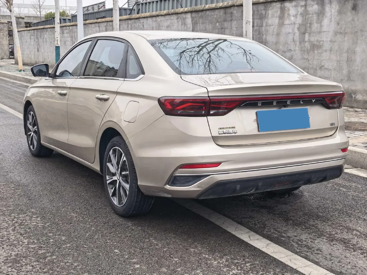 2022 Geely Emgrand 1.5L 114HP L4 CVT,autocango,china used car exporter,china ev exporter,chinese used car exporter,chinese used ev exporter
