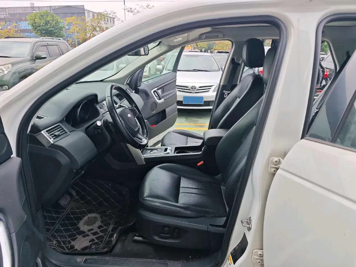 2018 Land Rover Discovery Sport 2.0T 241HP L4 9AT,autocango,china used car exporter,china ev exporter,chinese used car exporter,chinese used ev exporter