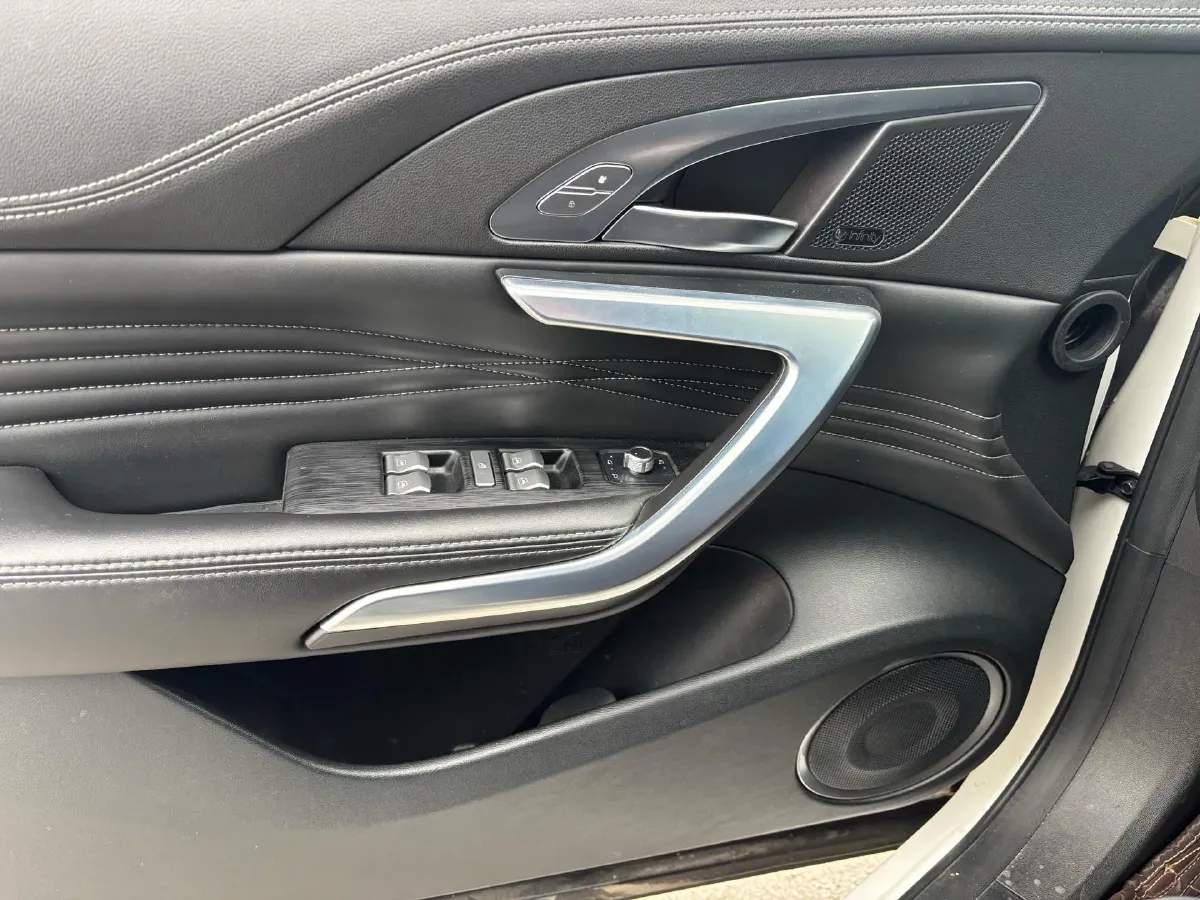 2019 WEY VV7 2.0T 227HP L4 7DCT,autocango,china used car exporter,china ev exporter,chinese used car exporter,chinese used ev exporter