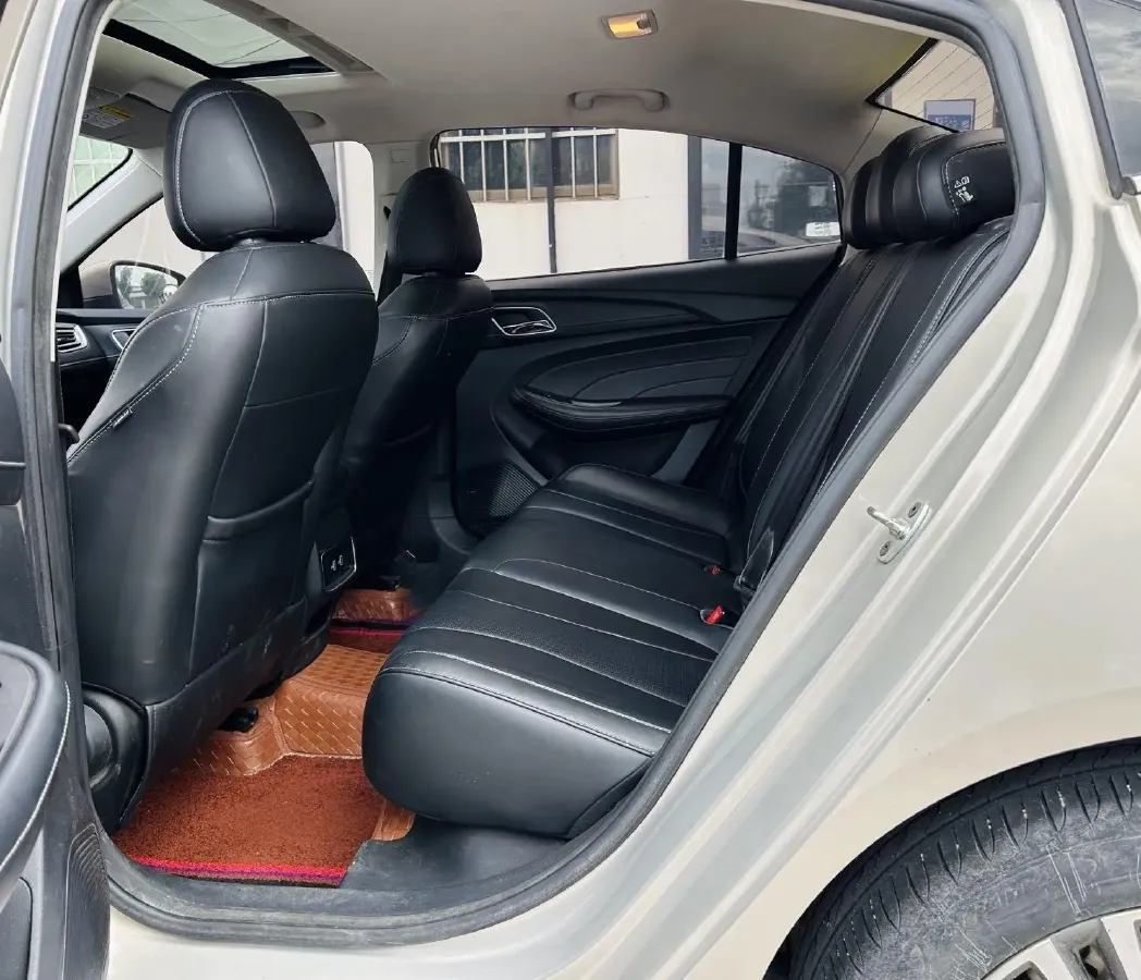 2019 Roewe i5 1.5L 120HP L4 CVT,autocango,china used car exporter,china ev exporter,chinese used car exporter,chinese used ev exporter