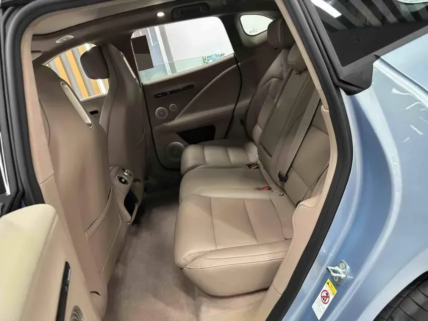 2026 Avatr 07 BEV,autocango,china used car exporter,china ev exporter,chinese used car exporter,chinese used ev exporter