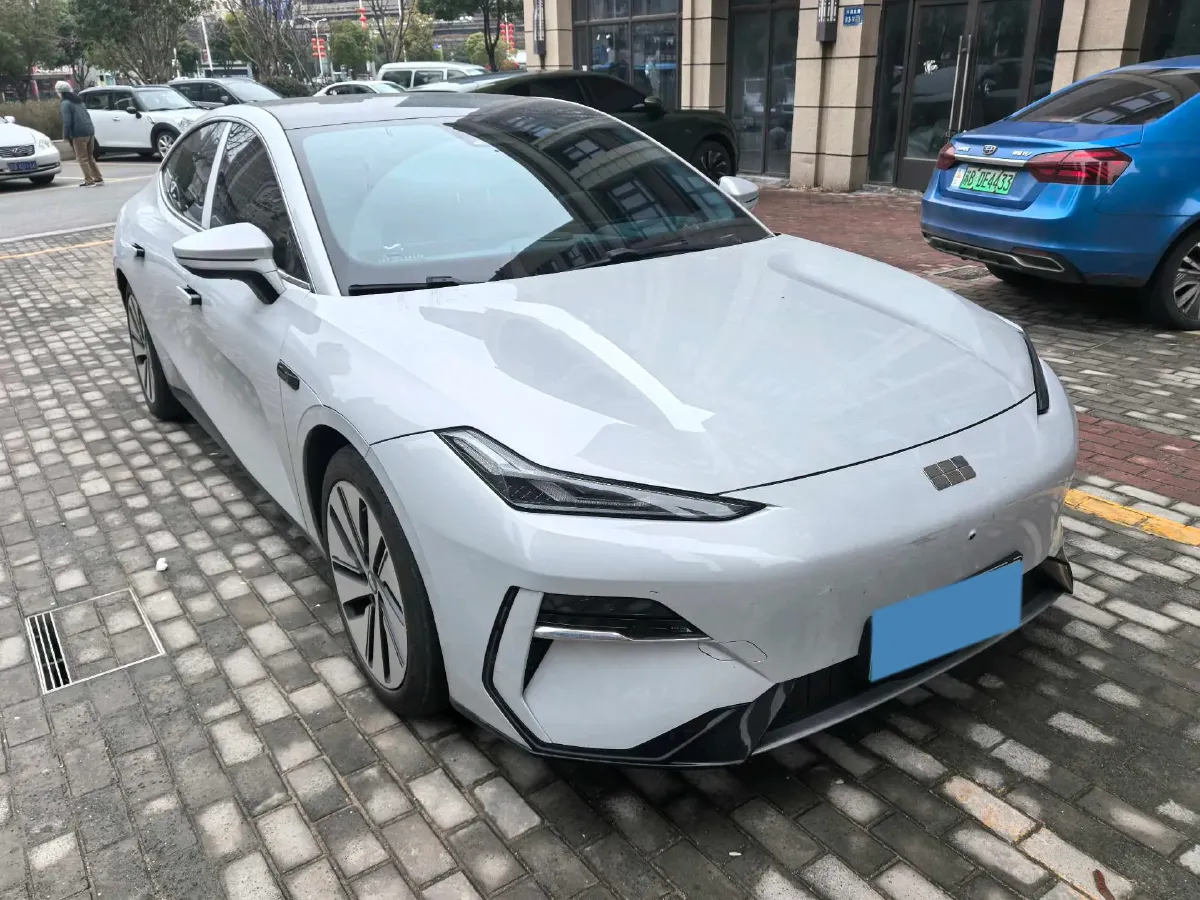 2024 Geely Galaxy E8 BEV 62KWH,autocango,china used car exporter,china ev exporter,chinese used car exporter,chinese used ev exporter