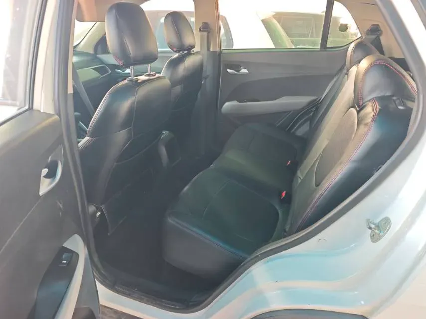 2017 BaoJun 310W 1.5L 105HP L4 6MT,autocango,china used car exporter,china ev exporter,chinese used car exporter,chinese used ev exporter