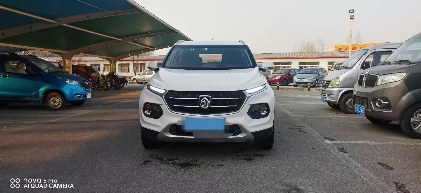2017 BaoJun 310W 1.5L 105HP L4 6MT,autocango,china used car exporter,china ev exporter,chinese used car exporter,chinese used ev exporter