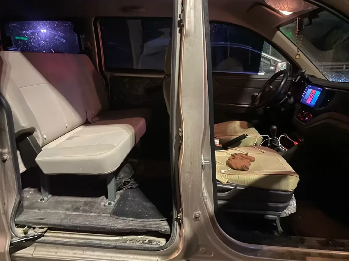 2022 JinBei Little Sea Lion X30 1.5L 102HP L4 5MT,autocango,china used car exporter,china ev exporter,chinese used car exporter,chinese used ev exporter