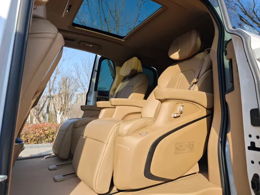 2021 Buick GL8 2.0T 237HP L4 9AT,autocango,china used car exporter,china ev exporter,chinese used car exporter,chinese used ev exporter