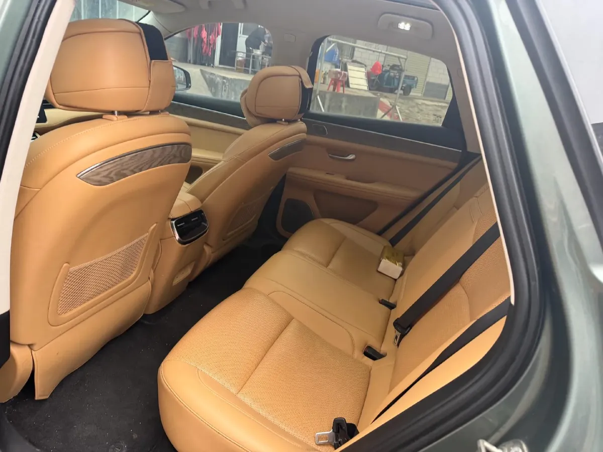 2022 Isuzu Mu-X 2.0T 220HP L4 8AT,autocango,china used car exporter,china ev exporter,chinese used car exporter,chinese used ev exporter