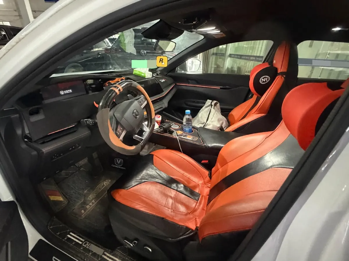 2024 ChangAn UNI-V 1.5T 188HP L4 7DCT,autocango,china used car exporter,china ev exporter,chinese used car exporter,chinese used ev exporter