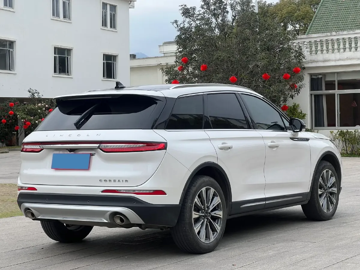 2022 Lincoln Corsair 2.0T 245HP L4 8AT,autocango,china used car exporter,china ev exporter,chinese used car exporter,chinese used ev exporter