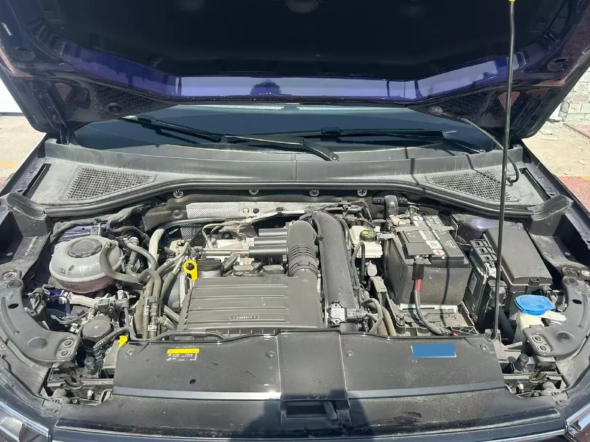 2021 Volkswagen T-Roc 1.4T 150HP L4 7DCT,autocango,china used car exporter,china ev exporter,chinese used car exporter,chinese used ev exporter