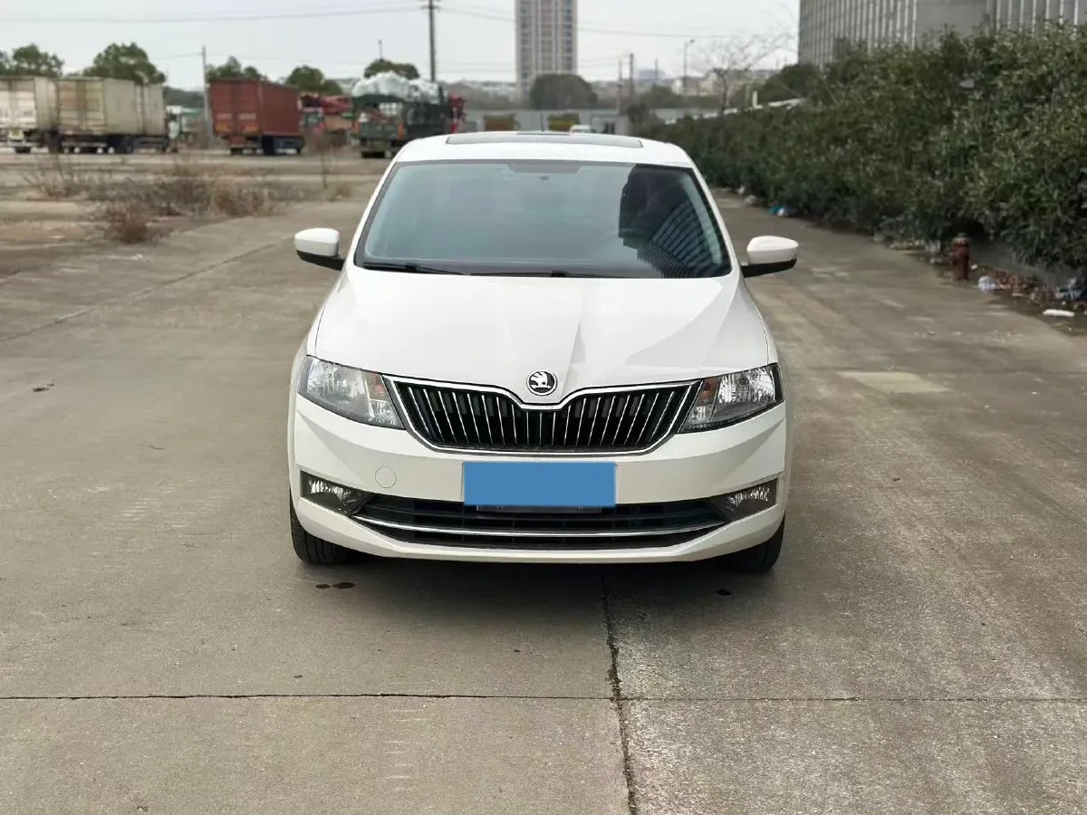 2018 Skoda Rapid 1.6L 110HP L4 5MT,autocango,china used car exporter,china ev exporter,chinese used car exporter,chinese used ev exporter