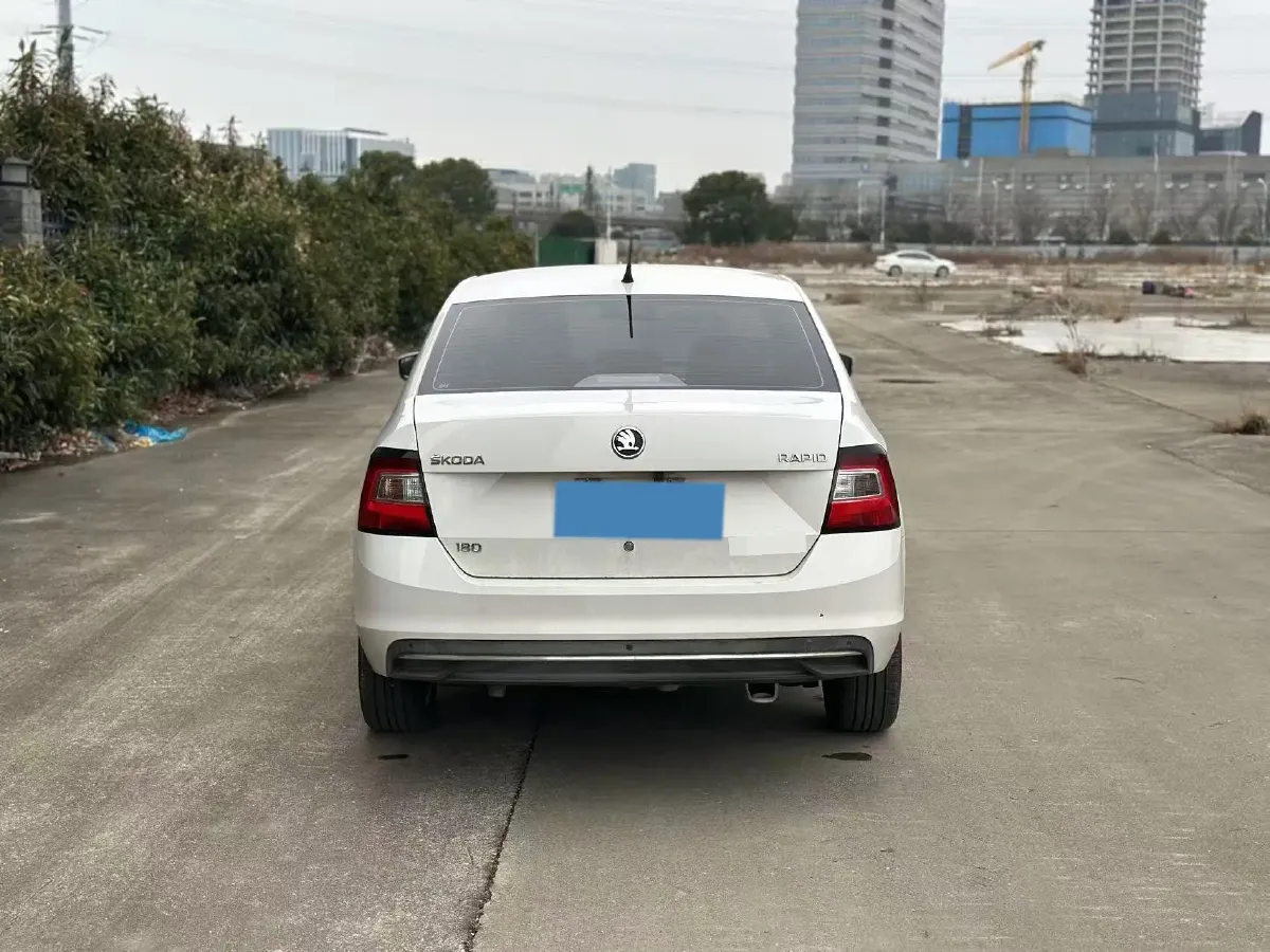 2018 Skoda Rapid 1.6L 110HP L4 5MT,autocango,china used car exporter,china ev exporter,chinese used car exporter,chinese used ev exporter