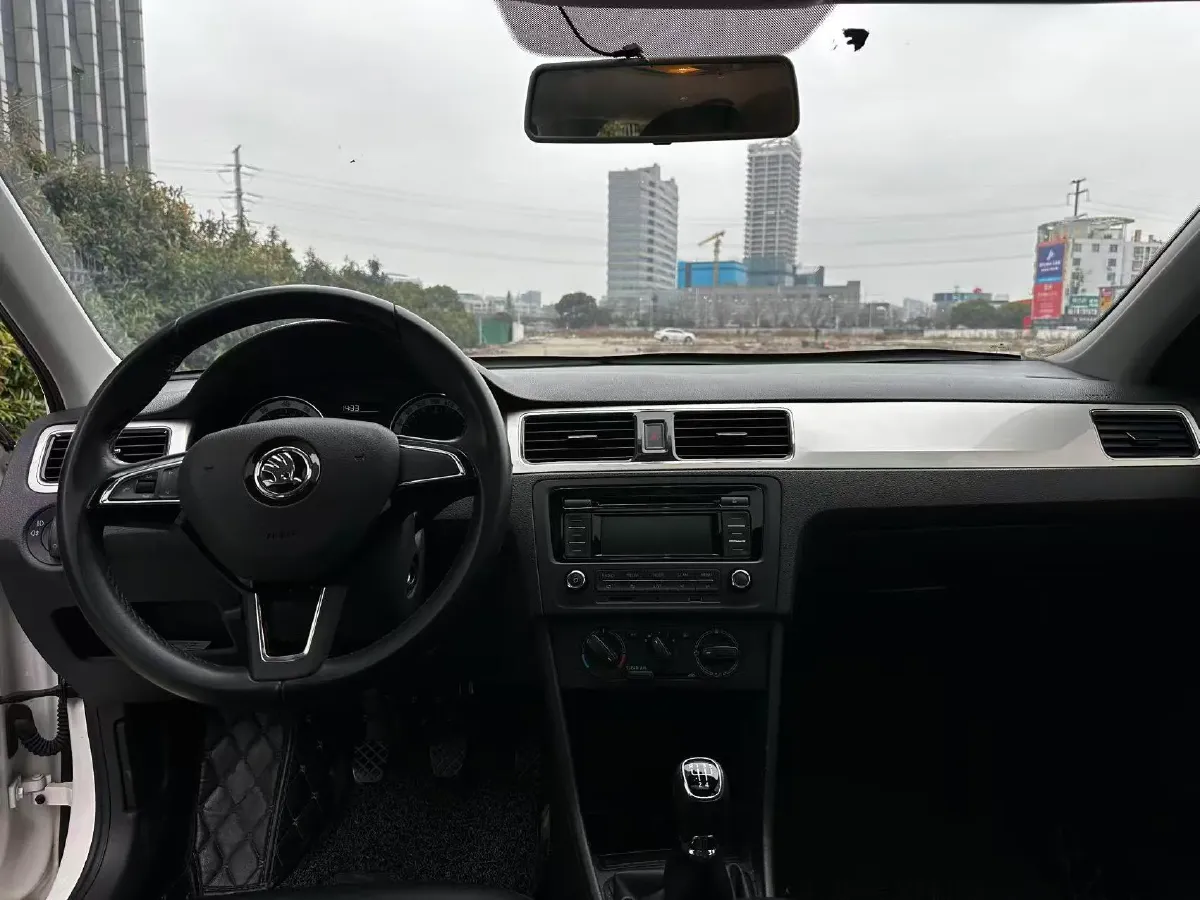 2018 Skoda Rapid 1.6L 110HP L4 5MT,autocango,china used car exporter,china ev exporter,chinese used car exporter,chinese used ev exporter