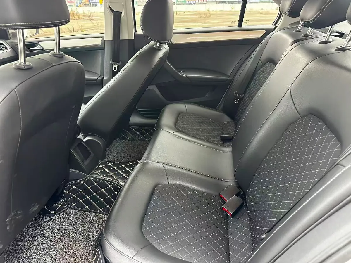 2018 Skoda Rapid 1.6L 110HP L4 5MT,autocango,china used car exporter,china ev exporter,chinese used car exporter,chinese used ev exporter