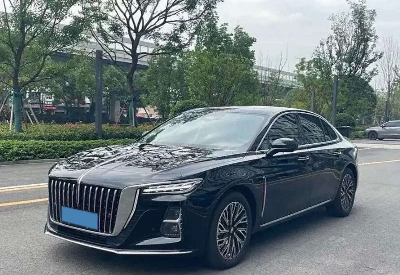 2024 HongQi H5 2.0T 224HP L4 8AT,autocango,china used car exporter,china ev exporter,chinese used car exporter,chinese used ev exporter