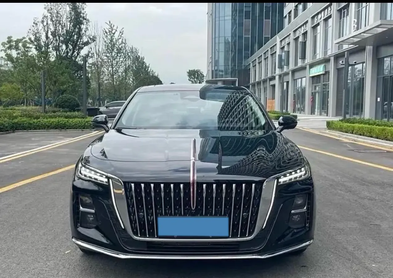 2024 HongQi H5 2.0T 224HP L4 8AT,autocango,china used car exporter,china ev exporter,chinese used car exporter,chinese used ev exporter