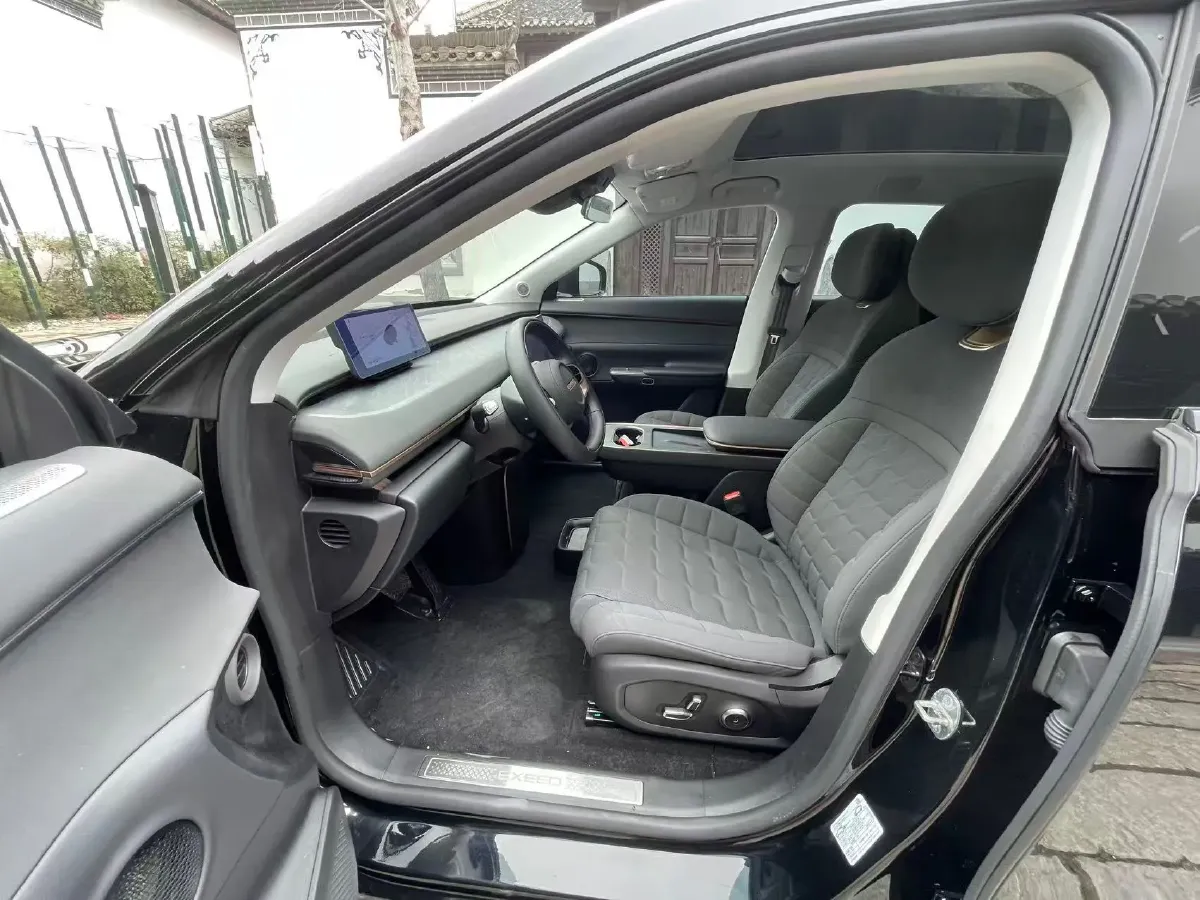 2024 Exceed Sterra ET REEV 156HP REEV 32KWH,autocango,china used car exporter,china ev exporter,chinese used car exporter,chinese used ev exporter