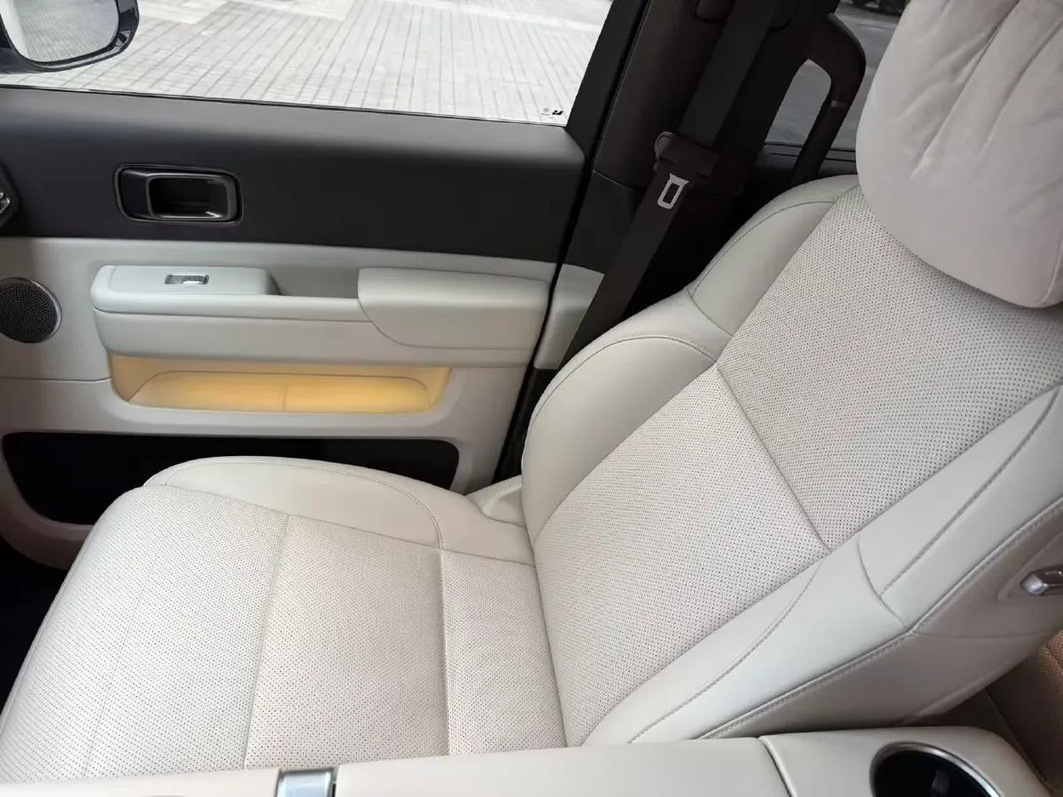 2025 Li MEGA BEV,autocango,china used car exporter,china ev exporter,chinese used car exporter,chinese used ev exporter