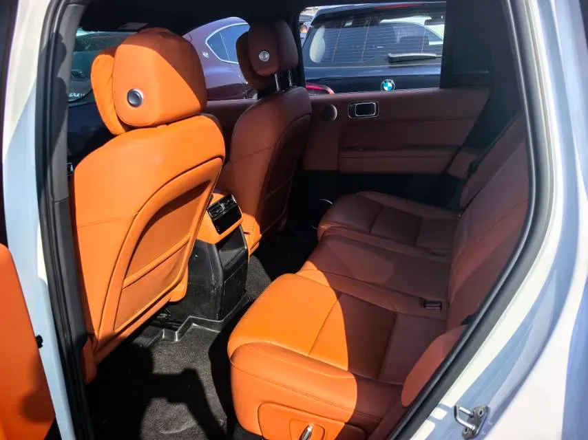 2024 Li L6 Range Extended 154HP L4 REEV 36.8KWH,autocango,china used car exporter,china ev exporter,chinese used car exporter,chinese used ev exporter