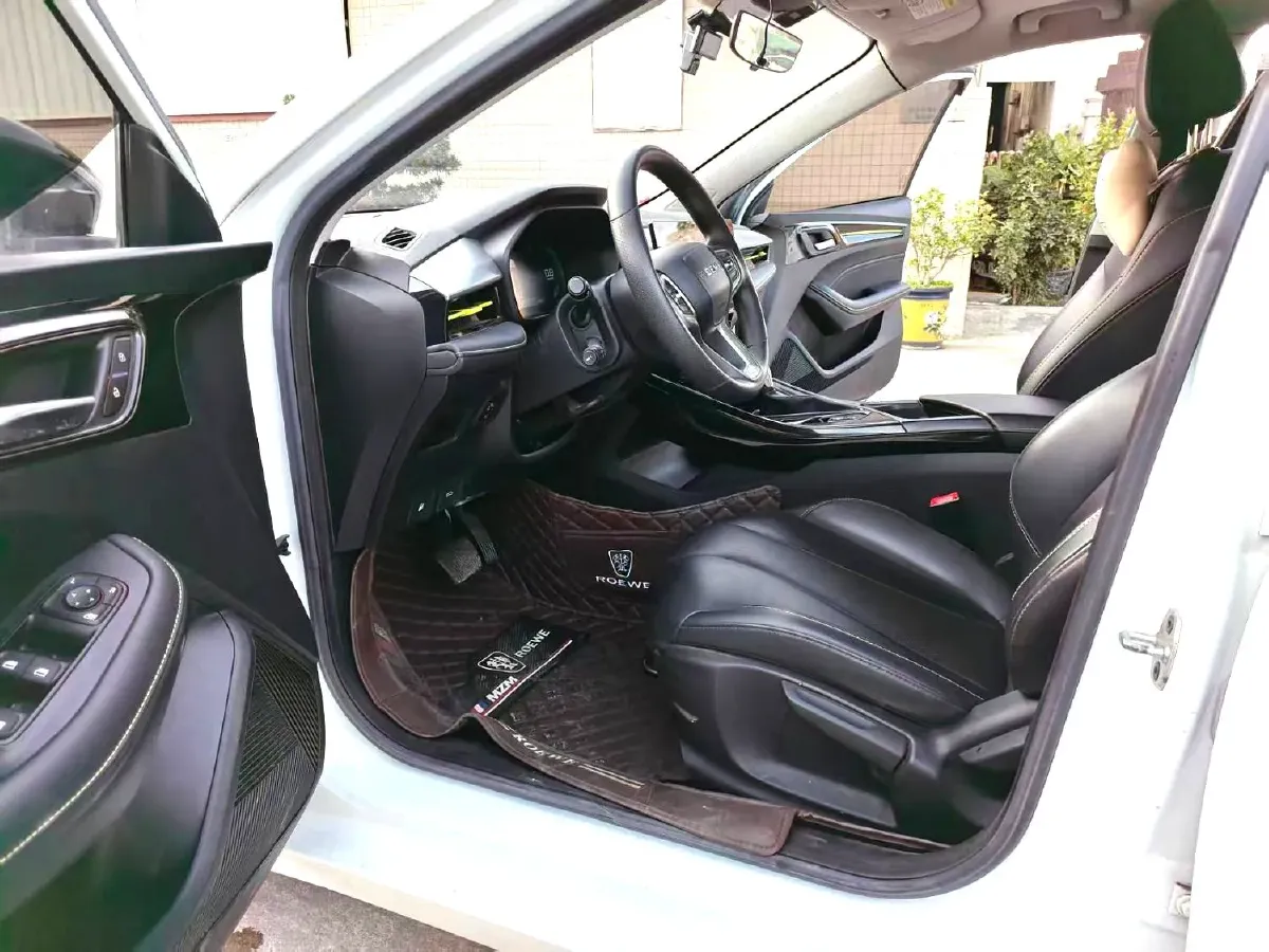 2021 Roewe i5 1.5L 120HP L4 CVT,autocango,china used car exporter,china ev exporter,chinese used car exporter,chinese used ev exporter