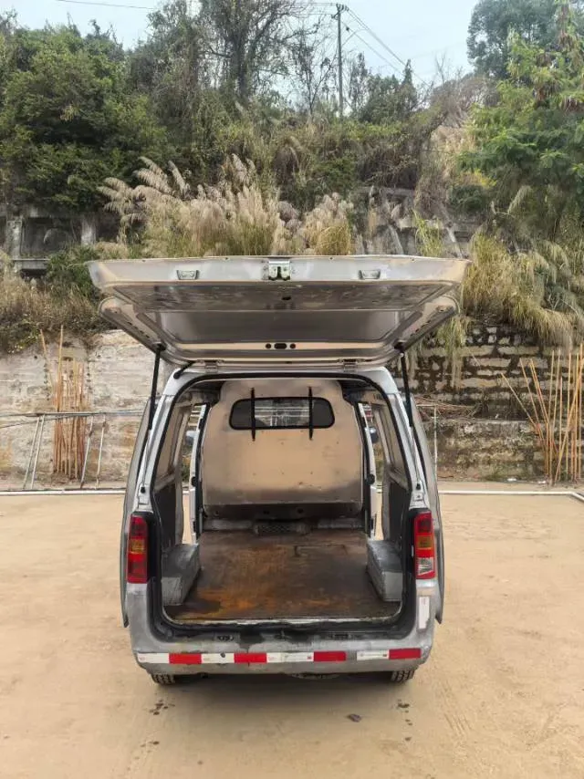 2020 WuLing ZhiGuang 1.2L 76HP L4 5MT,autocango,china used car exporter,china ev exporter,chinese used car exporter,chinese used ev exporter