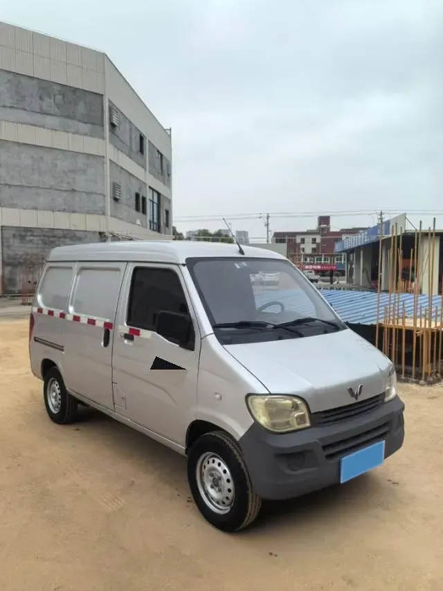 2020 WuLing ZhiGuang 1.2L 76HP L4 5MT,autocango,china used car exporter,china ev exporter,chinese used car exporter,chinese used ev exporter