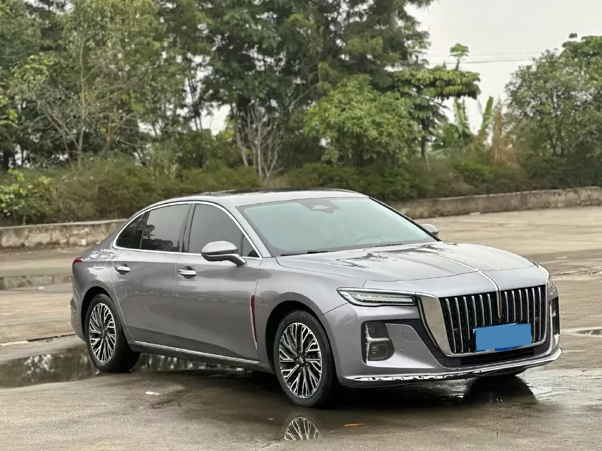 2024 HongQi H5 2.0T 224HP L4 8AT,autocango,china used car exporter,china ev exporter,chinese used car exporter,chinese used ev exporter