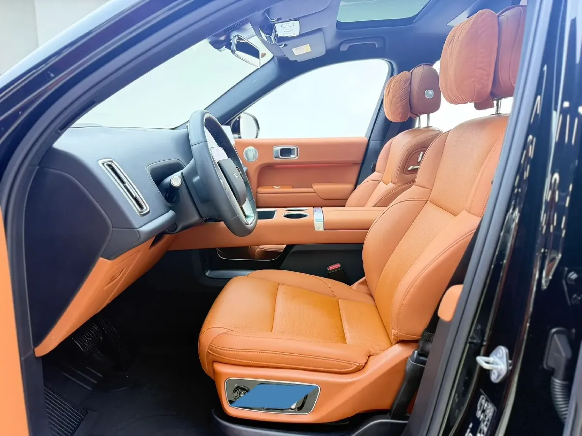 2024 Li L8 Range Extended 154HP REEV 52.3KWH,autocango,china used car exporter,china ev exporter,chinese used car exporter,chinese used ev exporter