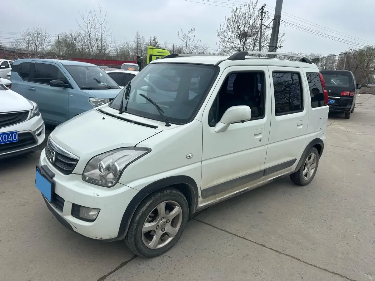 2023 BAIC ChangHe Wagon R X5 1.4L 97HP L4 5MT,autocango,china used car exporter,china ev exporter,chinese used car exporter,chinese used ev exporter