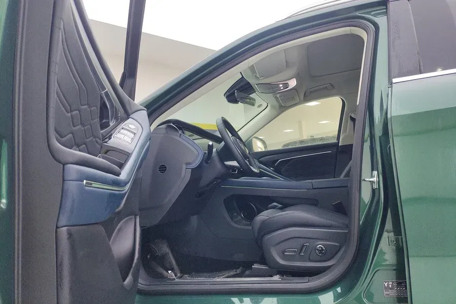 2024 Voyah FREE 1.5T 150HP L4 REEV 39.2KWH,autocango,china used car exporter,china ev exporter,chinese used car exporter,chinese used ev exporter