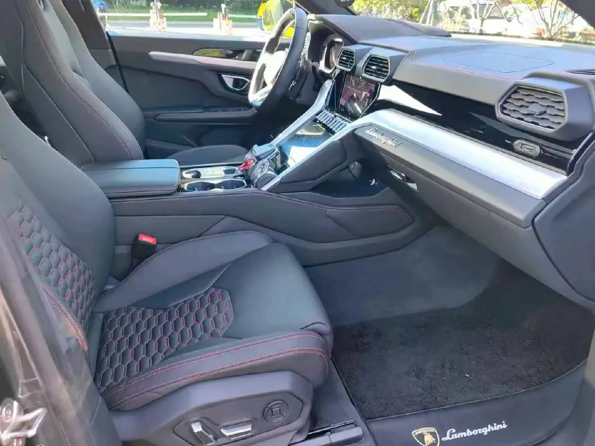 2018 Lamborghini Urus 4.0T 650HP V8 8AT,autocango,china used car exporter,china ev exporter,chinese used car exporter,chinese used ev exporter