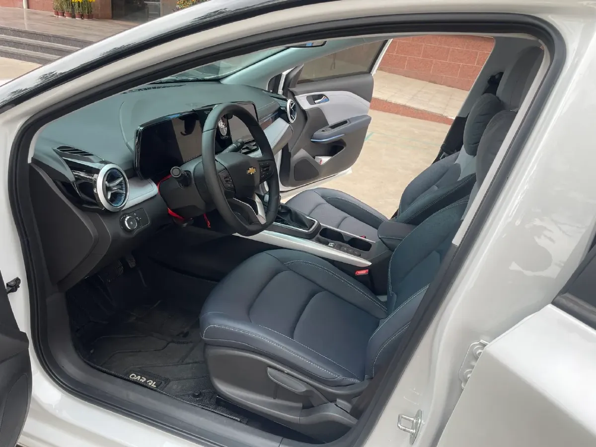 2024 Chevrolet Monza 1.5L 113HP L4 6DCT,autocango,china used car exporter,china ev exporter,chinese used car exporter,chinese used ev exporter