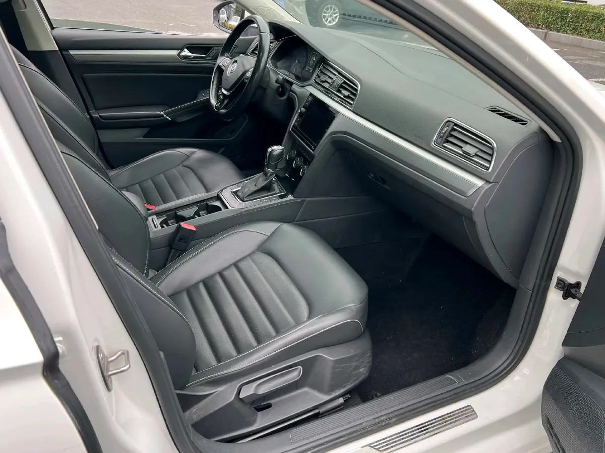 2019 Volkswagen Passat 1.4T 150HP L4 7DCT,autocango,china used car exporter,china ev exporter,chinese used car exporter,chinese used ev exporter