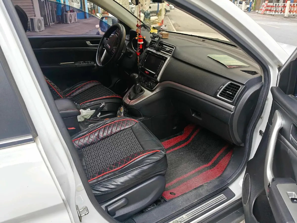 2018 Haval M6 1.5T 150HP L4 7DCT,autocango,china used car exporter,china ev exporter,chinese used car exporter,chinese used ev exporter