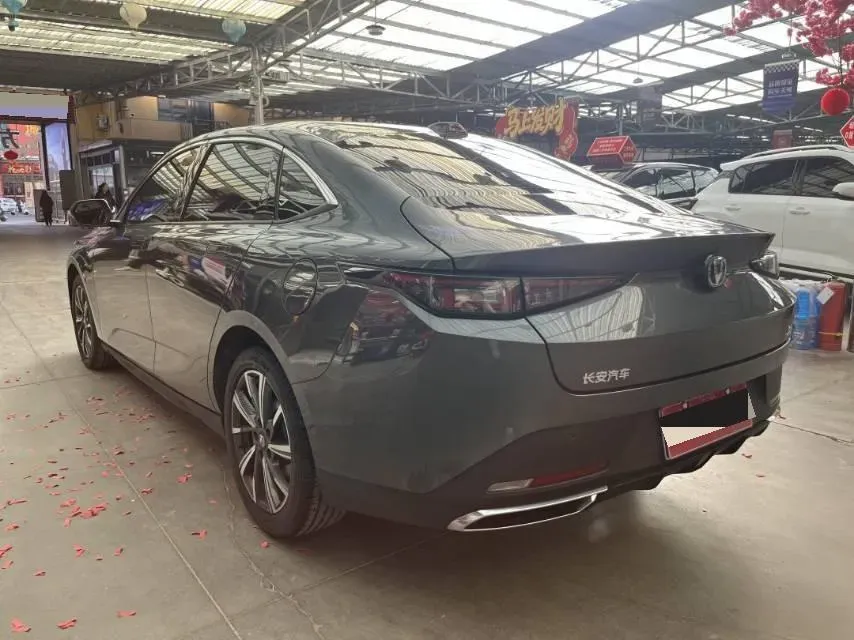 2023 ChangAn Oshan Z6 1.5T 188HP L4 7DCT,autocango,china used car exporter,china ev exporter,chinese used car exporter,chinese used ev exporter