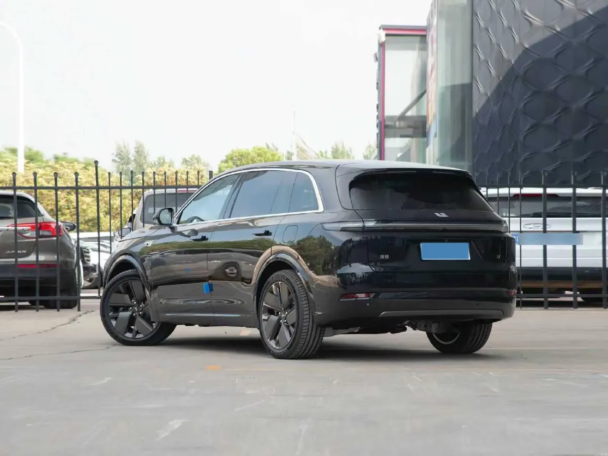 2025 Li L7 Range Extended 154HP REEV,autocango,china used car exporter,china ev exporter,chinese used car exporter,chinese used ev exporter