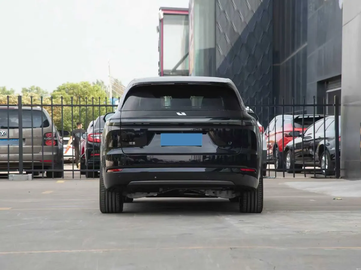 2025 Li L7 Range Extended 154HP REEV,autocango,china used car exporter,china ev exporter,chinese used car exporter,chinese used ev exporter