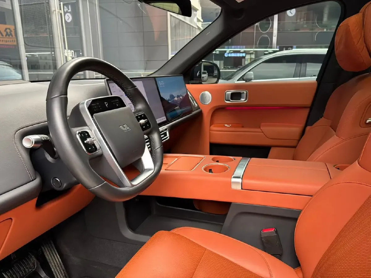 2024 Volvo S60 2.0T 197HP L4 7DCT,autocango,china used car exporter,china ev exporter,chinese used car exporter,chinese used ev exporter