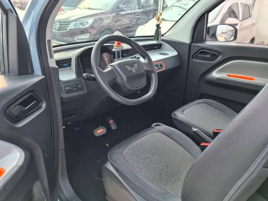 2021 WuLing HongGuang MINI EV BEV 13.9KWH,autocango,china used car exporter,china ev exporter,chinese used car exporter,chinese used ev exporter