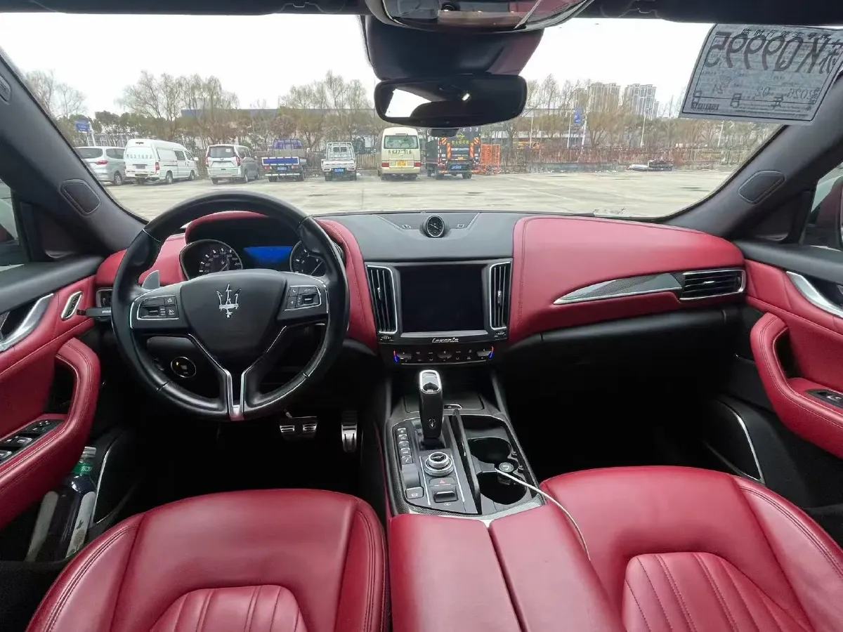 2019 Maserati Levante 3.0T 350HP V6 8AT,autocango,china used car exporter,china ev exporter,chinese used car exporter,chinese used ev exporter