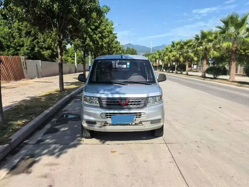 2018 WuLing RongGuang New Truck 1.8L 133HP L4 5MT,autocango,china used car exporter,china ev exporter,chinese used car exporter,chinese used ev exporter